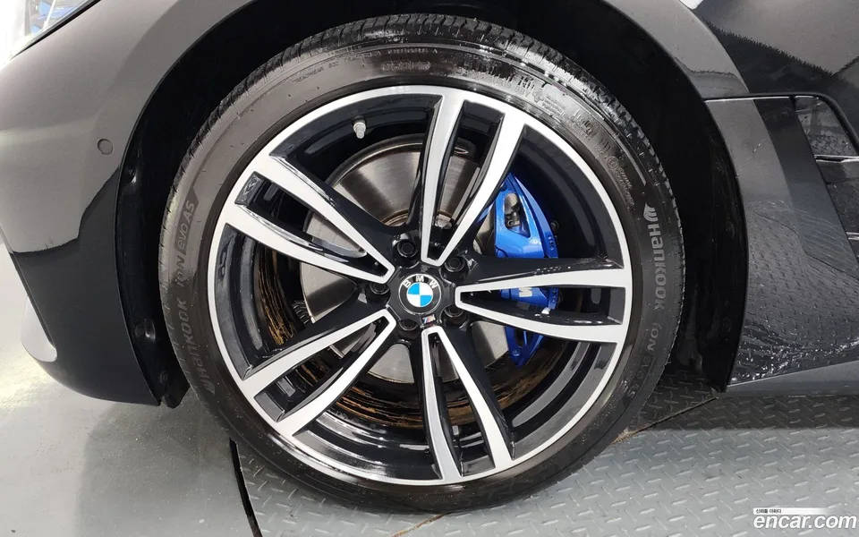BMW i4 eDrive40 M 2022 — thumbnail 2