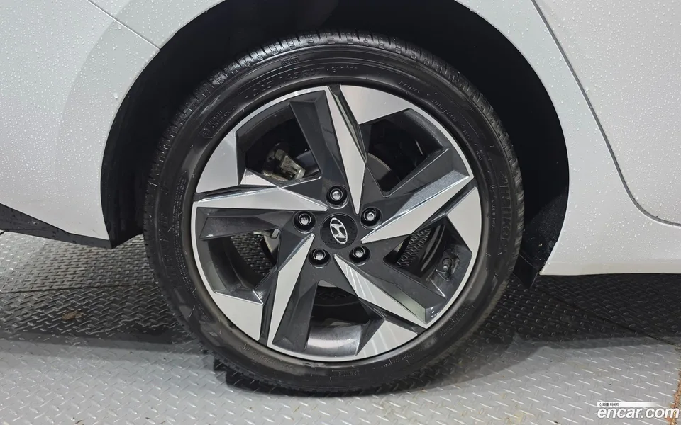 Hyundai Avante 1.6 2023 — thumbnail 2