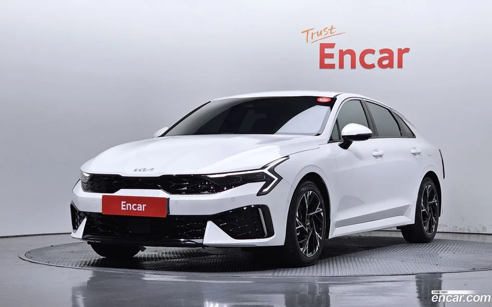 Kia K5 2.0 LPi 2024 — photo 1, buy with delivery to Moscow
