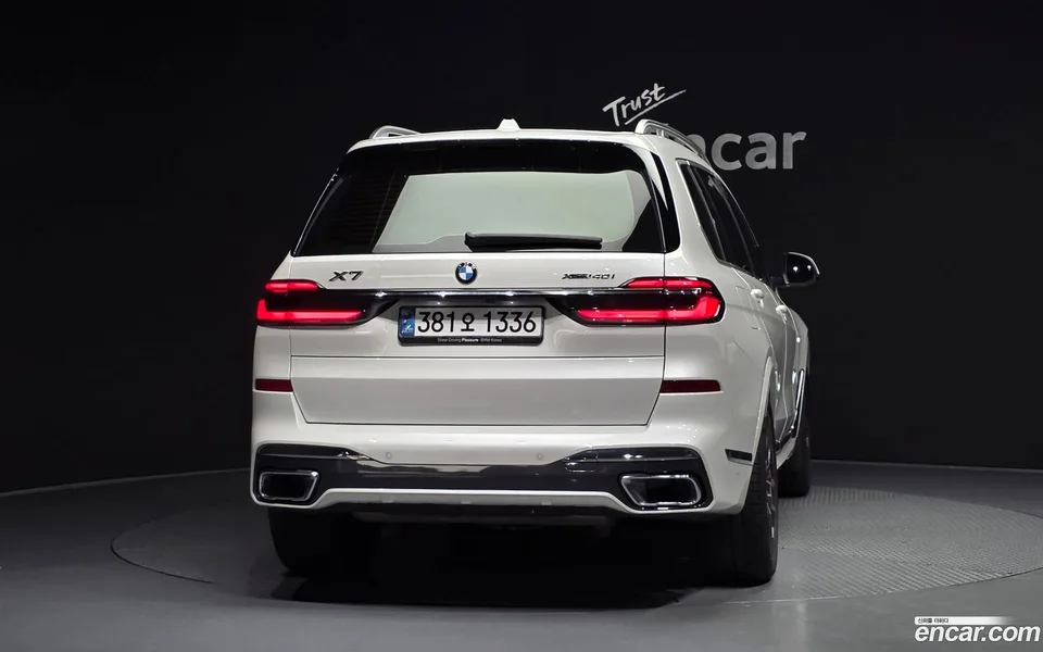 BMW X7 xDrive 40i M 7 2024 — thumbnail 4