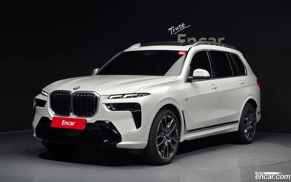 BMW X7 xDrive 40i M 7 2024 — photo 1, buy with delivery to Moscow