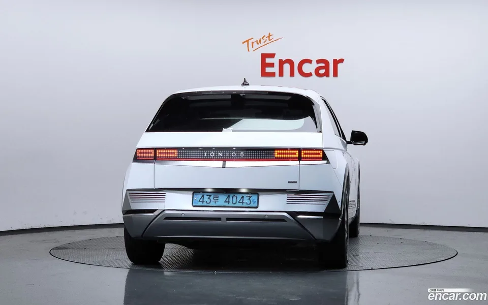 Hyundai Ioniq 5 AWD 2024 — thumbnail 4