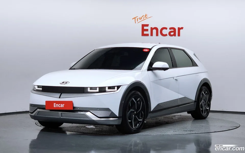 Hyundai Ioniq 5 AWD 2024 — photo 1, buy with delivery to Moscow