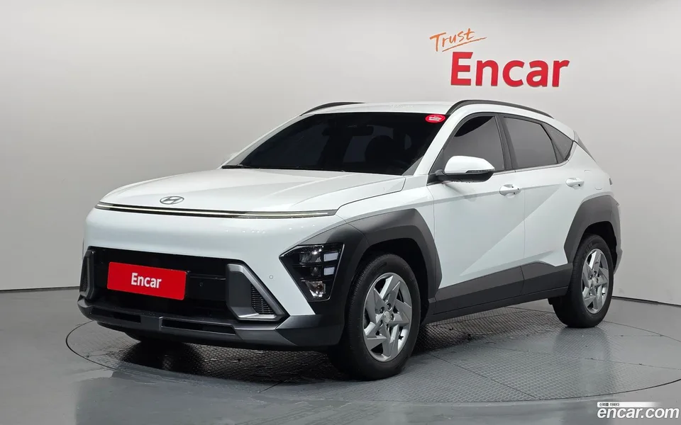 Hyundai Kona 2.0 2WD 2024 — photo 1, buy with delivery to Moscow