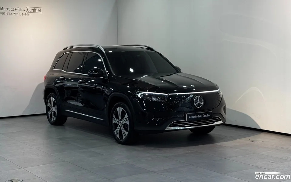 Mercedes-Benz EQB EQB300 4MATIC 2025 — фото 1, купить с доставкой в Москву