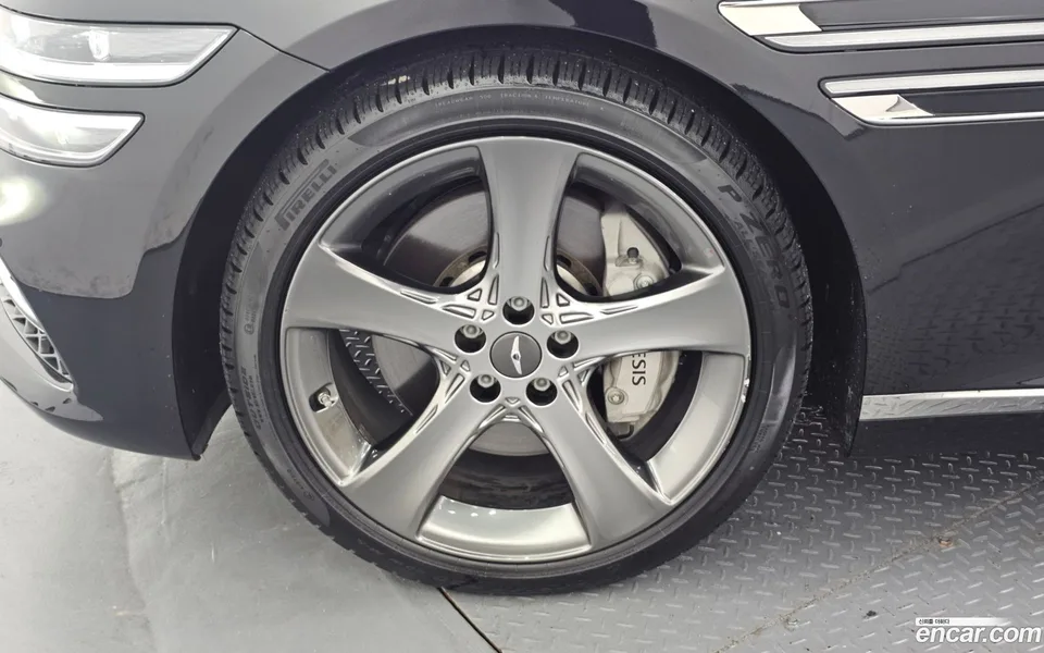 Genesis G80 2.5 AWD 2023 — thumbnail 2