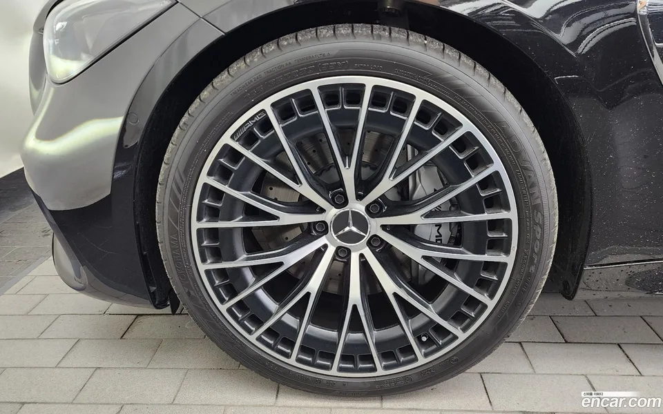 Mercedes-Benz CLE-Class AMG CLE53 4MATIC+ 2025 — thumbnail 5