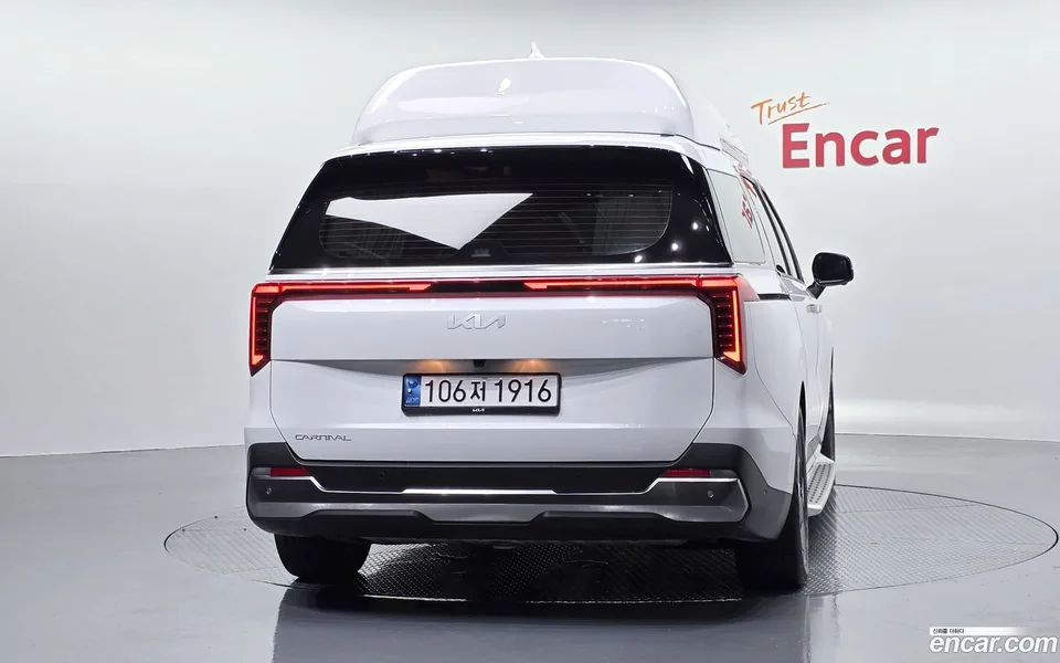Kia Carnival 9 () 2024 — thumbnail 4