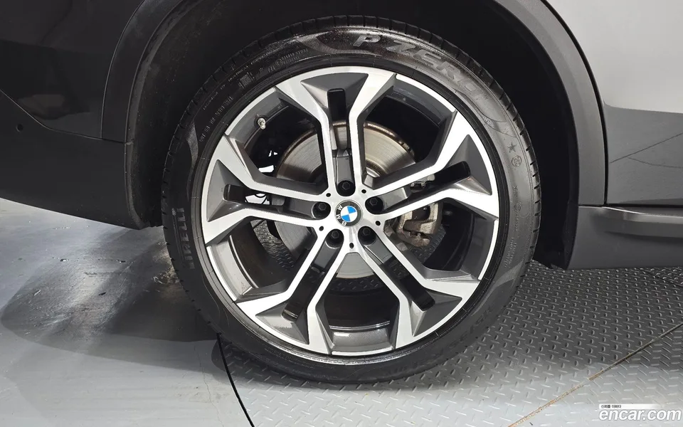 BMW X5 xDrive 40i xLine 2022 — thumbnail 5