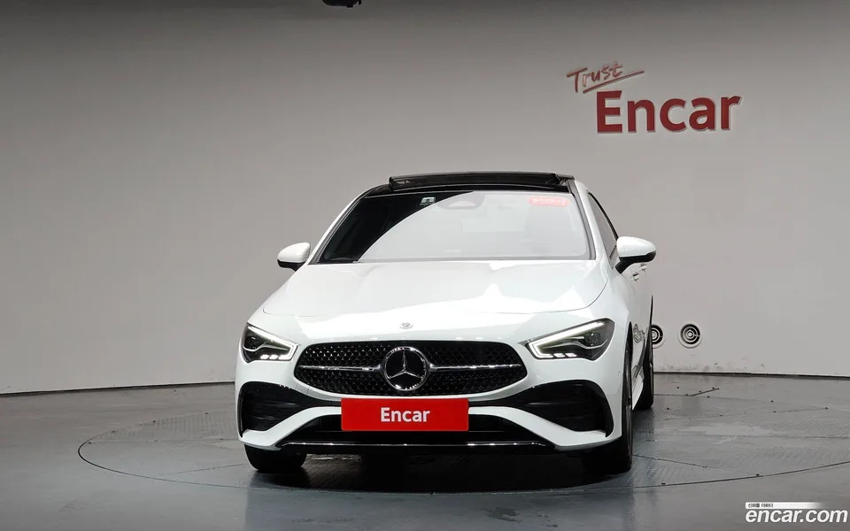Mercedes-Benz CLA-Class CLA250 4MATIC 2025 — thumbnail 3