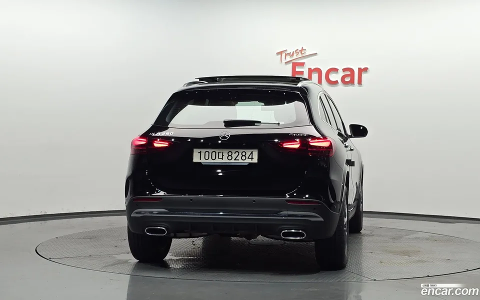 Mercedes-Benz GLA-Class GLA250 4MATIC 2025 — thumbnail 4