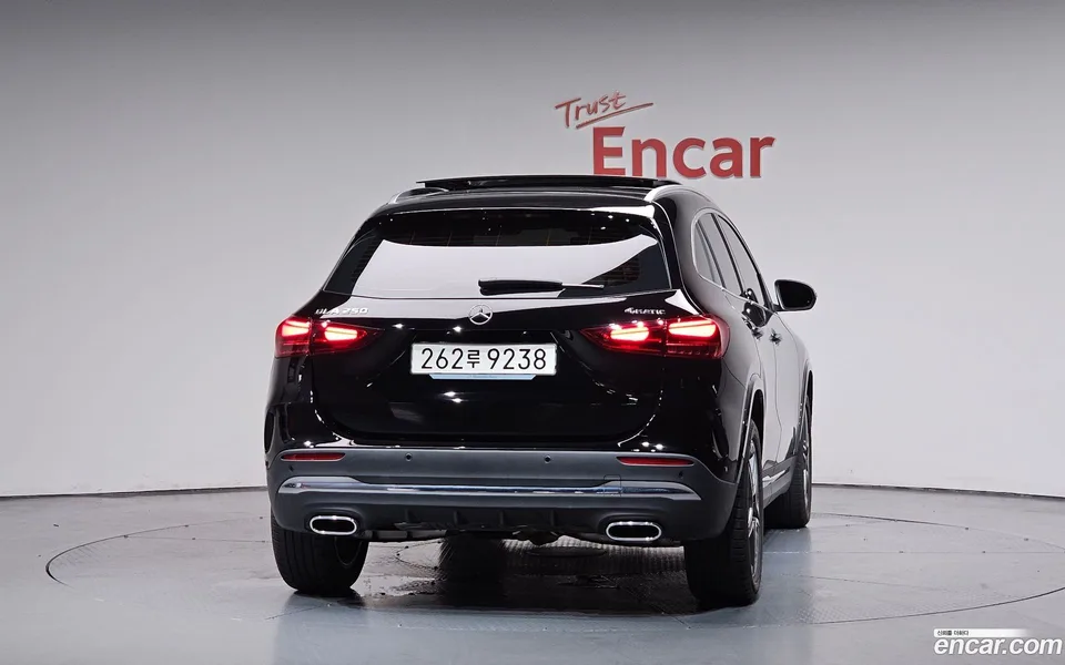 Mercedes-Benz GLA-Class GLA250 4MATIC 2025 — thumbnail 4