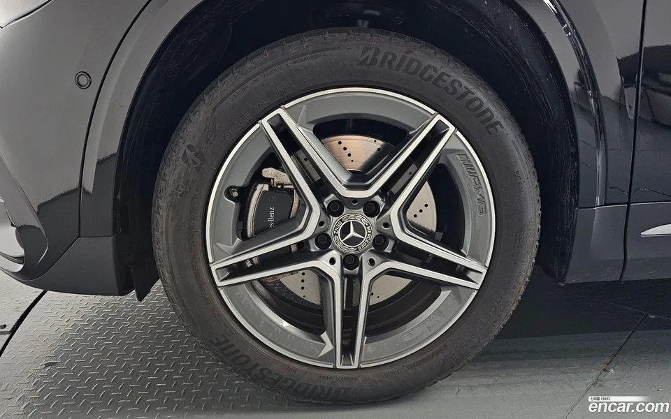 Mercedes-Benz GLA-Class GLA250 4MATIC 2025 — thumbnail 5