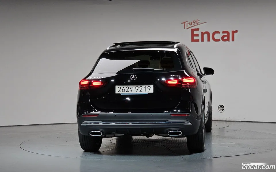 Mercedes-Benz GLA-Class GLA250 4MATIC 2025 — thumbnail 4