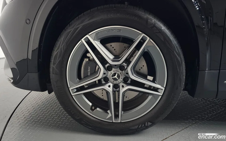 Mercedes-Benz GLA-Class GLA250 4MATIC 2025 — thumbnail 5