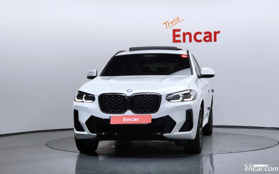 BMW X4 xDrive20i M 2022 — thumbnail 3