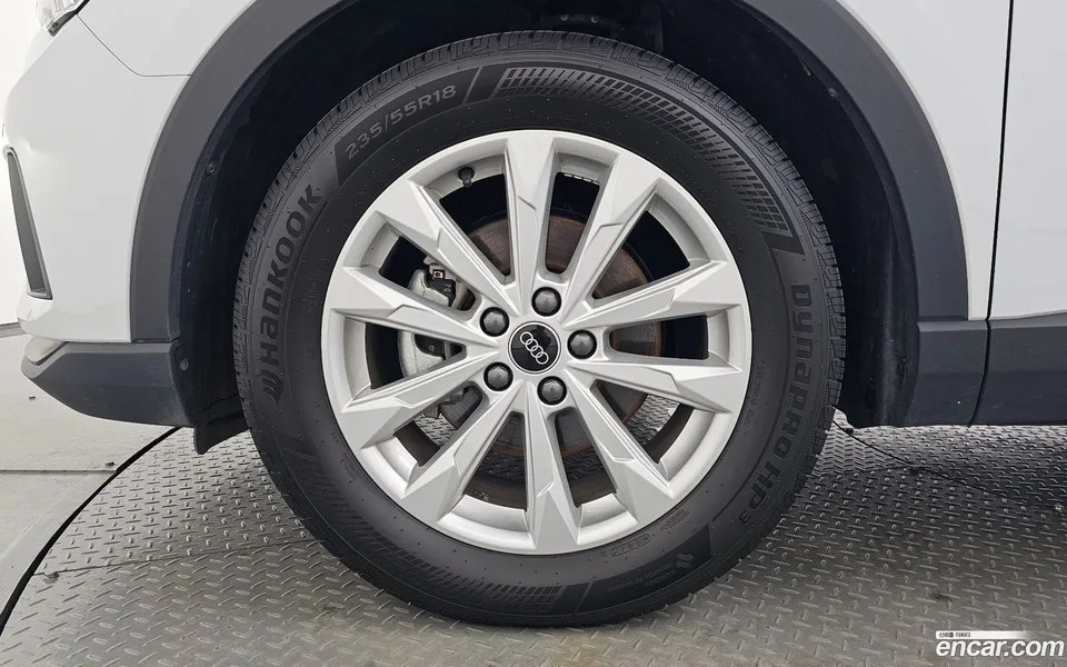 Audi Q3 35 TDI 2022 — thumbnail 2
