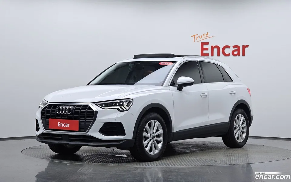 Audi Q3 35 TDI 2022 — photo 1, buy with delivery to Moscow