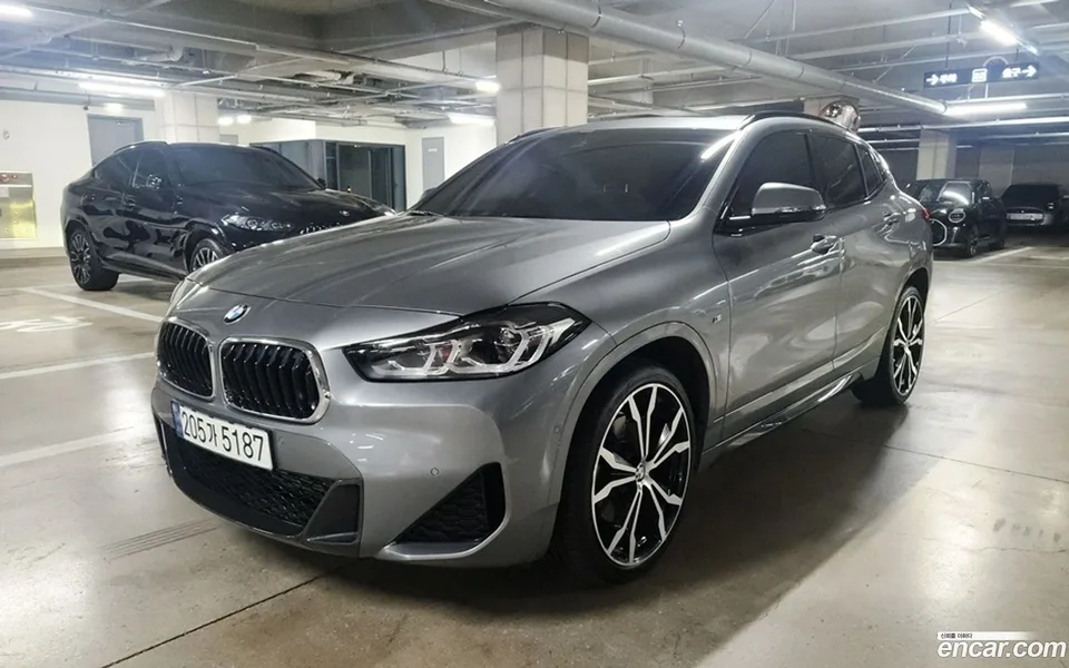 BMW X2 xDrive20i M 2023 — photo 1, buy with delivery to Moscow