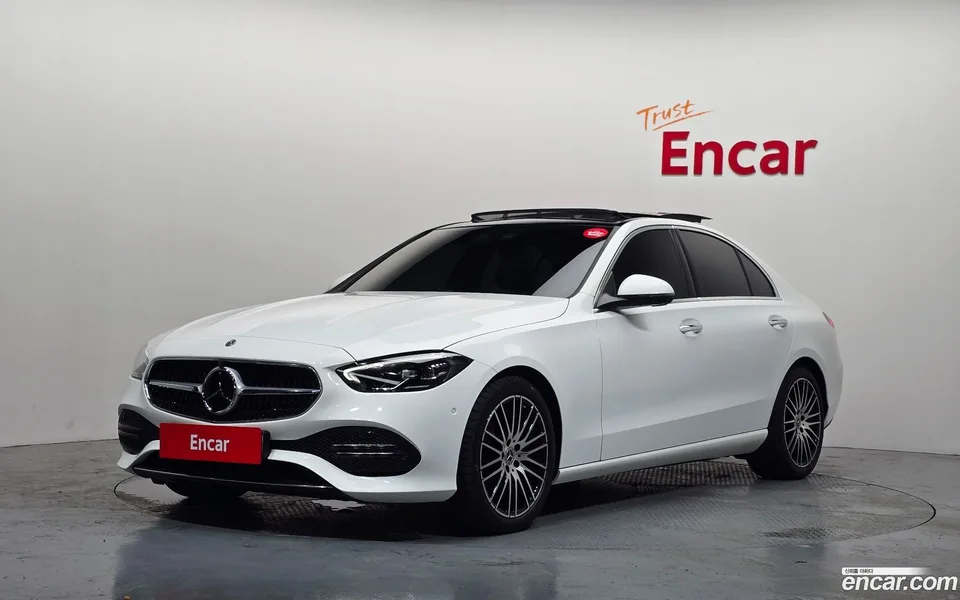 Mercedes-Benz C-Class C300 4MATIC 2023 — photo 1, buy with delivery to Moscow