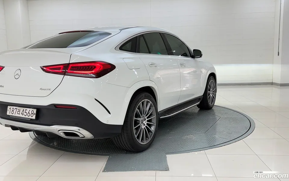Mercedes-Benz GLE-Class GLE400d 4MATIC 2022 — thumbnail 2