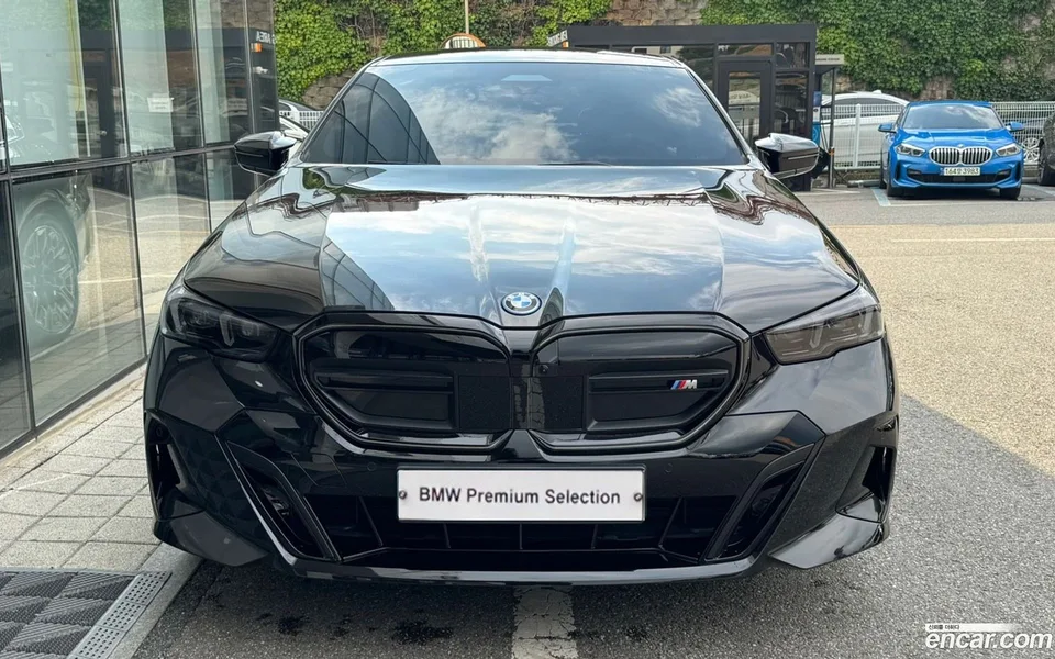 BMW i5 M60 xDrive 2025 — thumbnail 3
