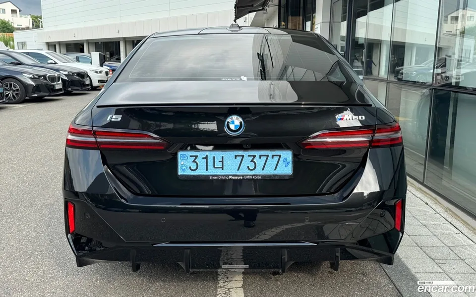 BMW i5 M60 xDrive 2025 — thumbnail 4