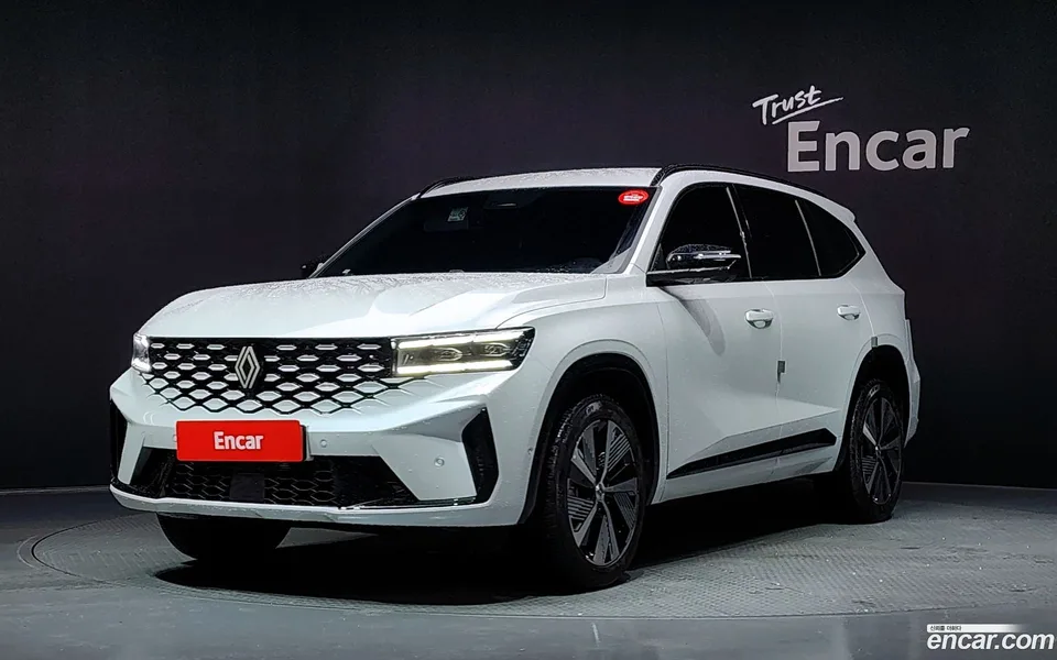 Renault Samsung Grand Koleos 1.5 E-TECH 2WD 2025 — photo 1, buy with delivery to Moscow