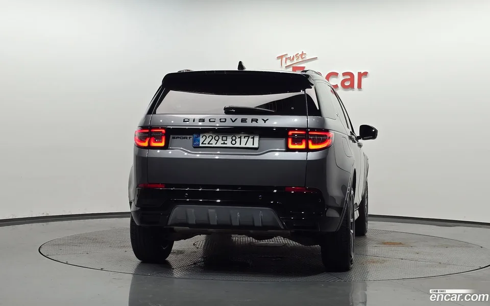 Land Rover Discovery Sport P250 SE 2025 — миниатюра 4
