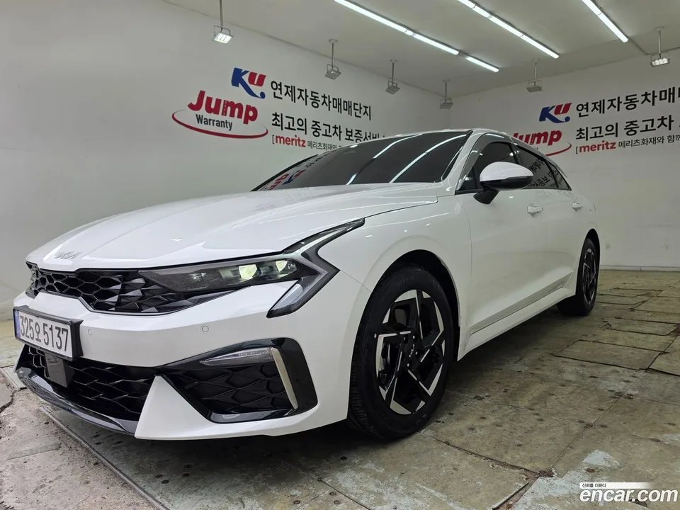 Kia K5 2025