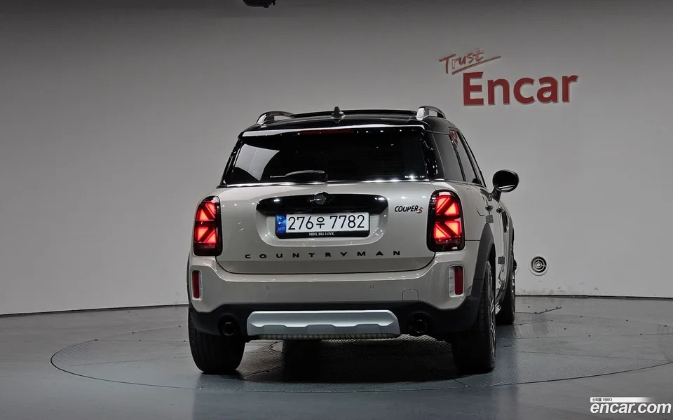 MINI Cooper S Countryman ALL4 2023 — thumbnail 4