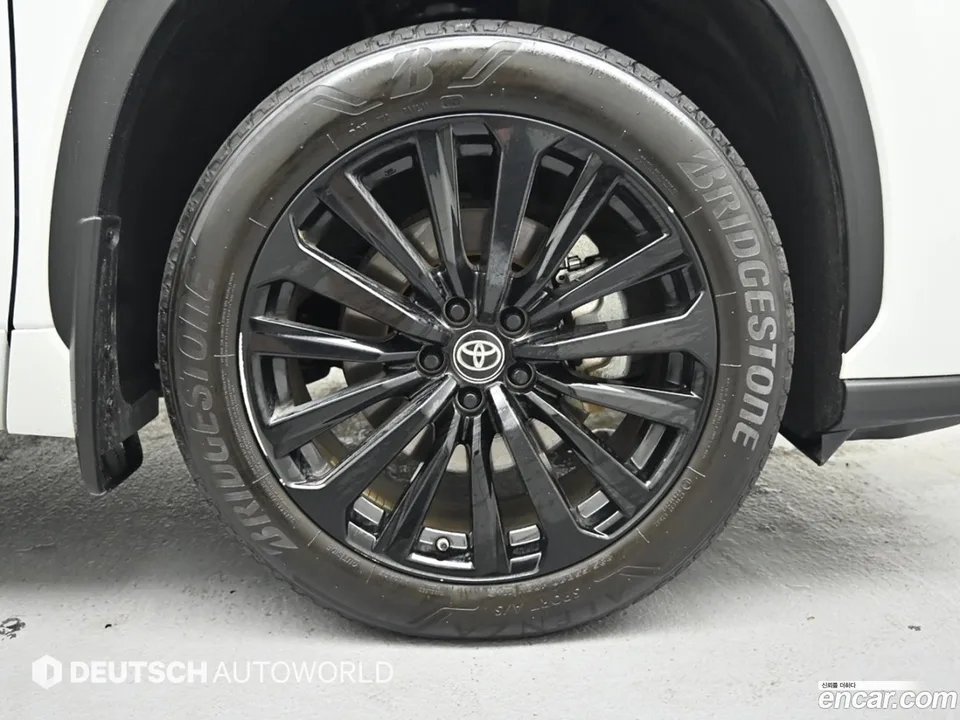 Toyota 4 2.5 4WD 2023 — thumbnail 2
