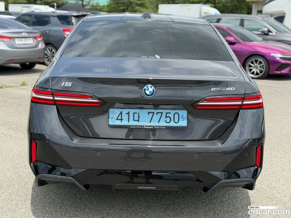 BMW i5 eDrive 40 M 2024 — thumbnail 4