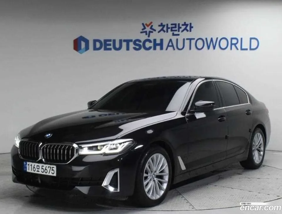 BMW 5 Series 523d 2023 — photo 1, buy with delivery to Moscow