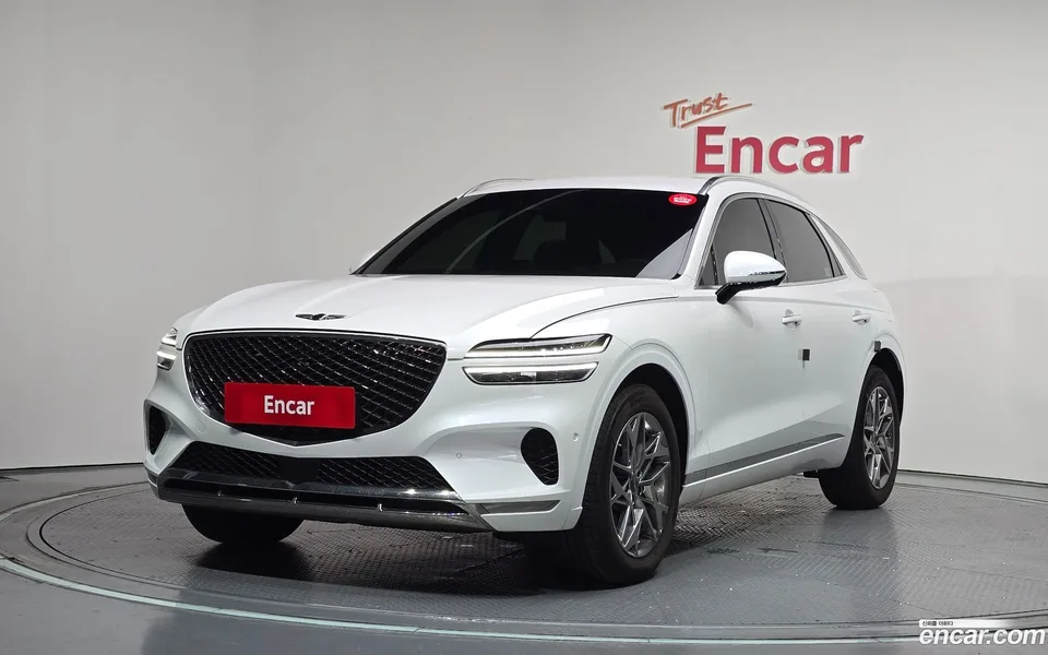 Genesis GV70 2.5T AWD 2023 — photo 1, buy with delivery to Moscow