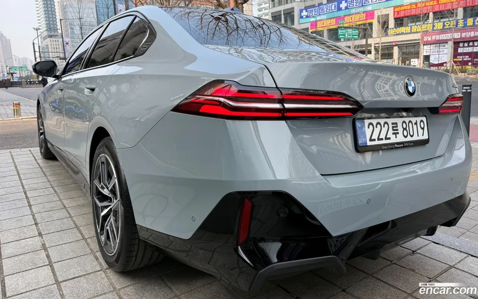 BMW 5 Series 520i M 2026 — миниатюра 4