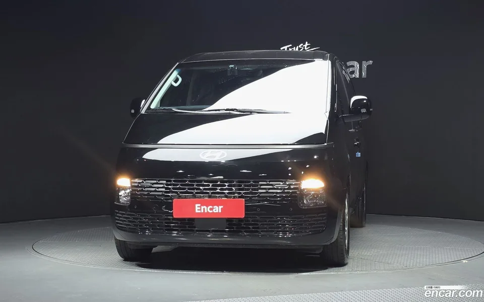Hyundai Staria 3 2025 — миниатюра 3