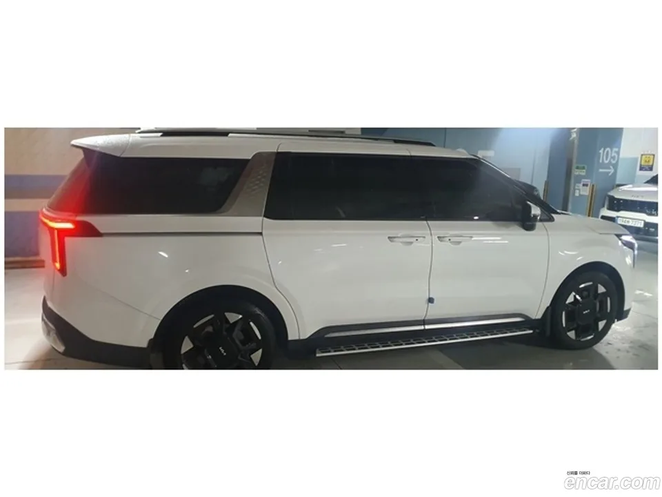 Kia Carnival HEV 9 2024 — thumbnail 3