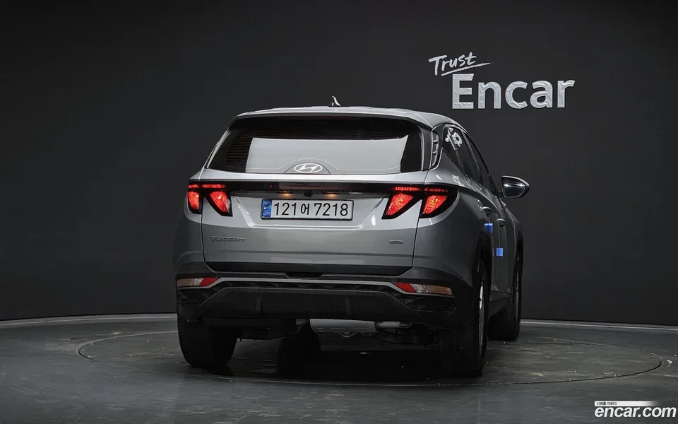Hyundai Tucson 2.0 4WD 2023 — thumbnail 4