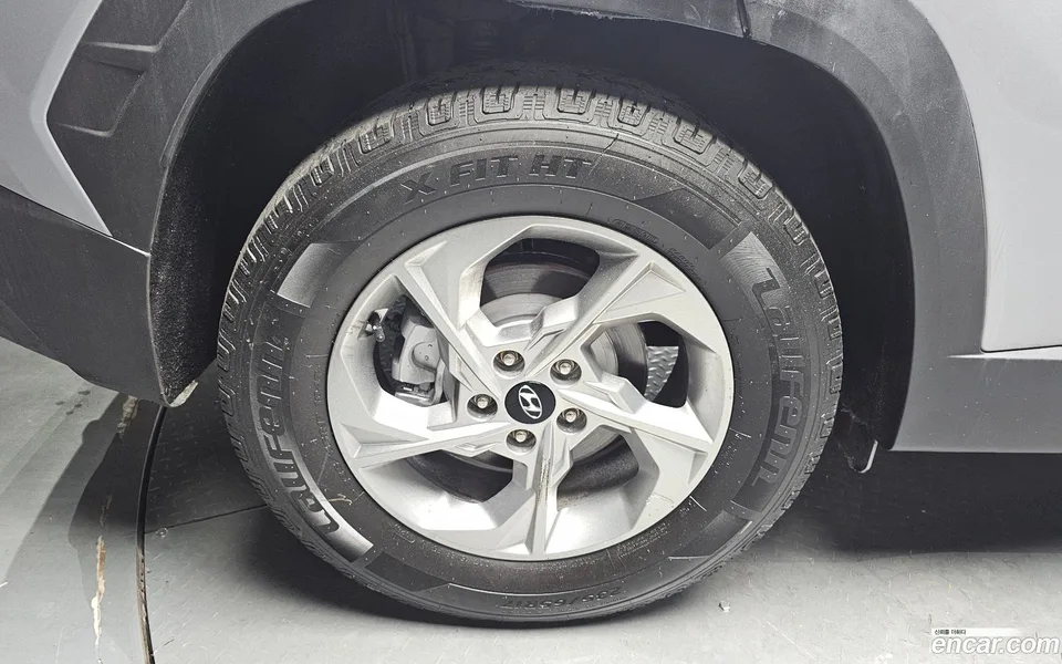 Hyundai Tucson 2.0 4WD 2023 — thumbnail 5