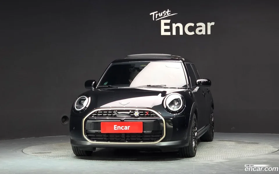 MINI Cooper S 5 2024 — thumbnail 3