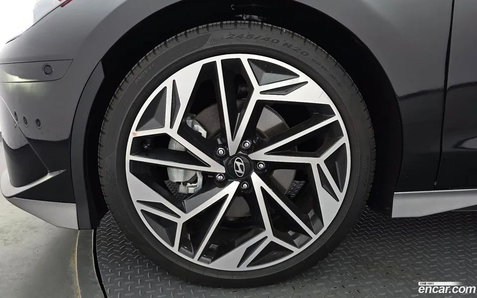 Hyundai Ioniq 6 2024 — thumbnail 2