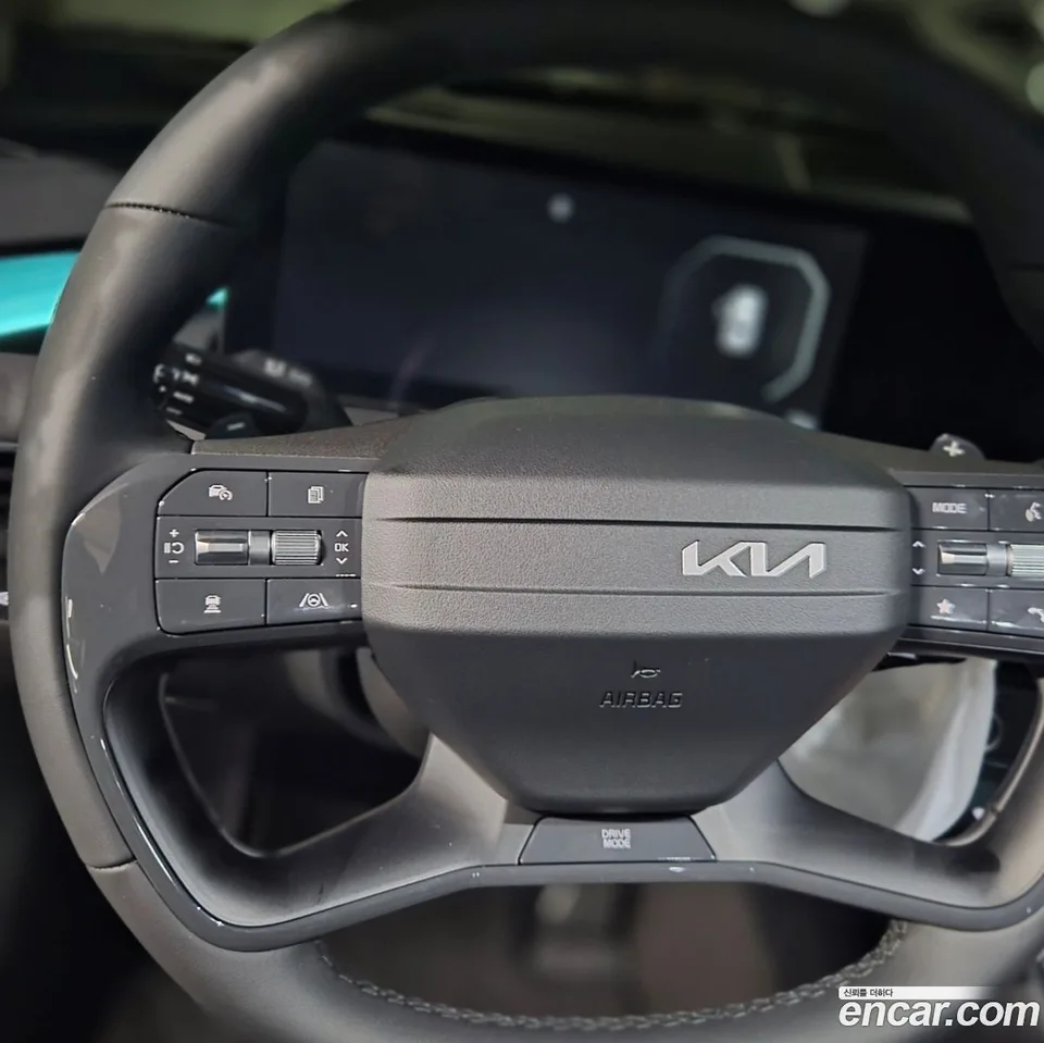 Kia K8 Hybrid 2026 — thumbnail 4