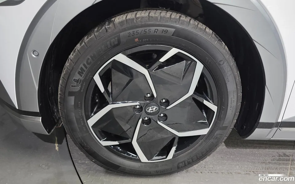 Hyundai Ioniq 5 2024 — thumbnail 2
