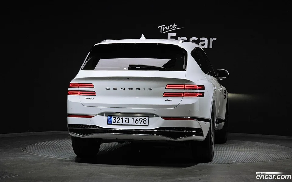 Genesis GV80 2.5T AWD 2025 — thumbnail 4
