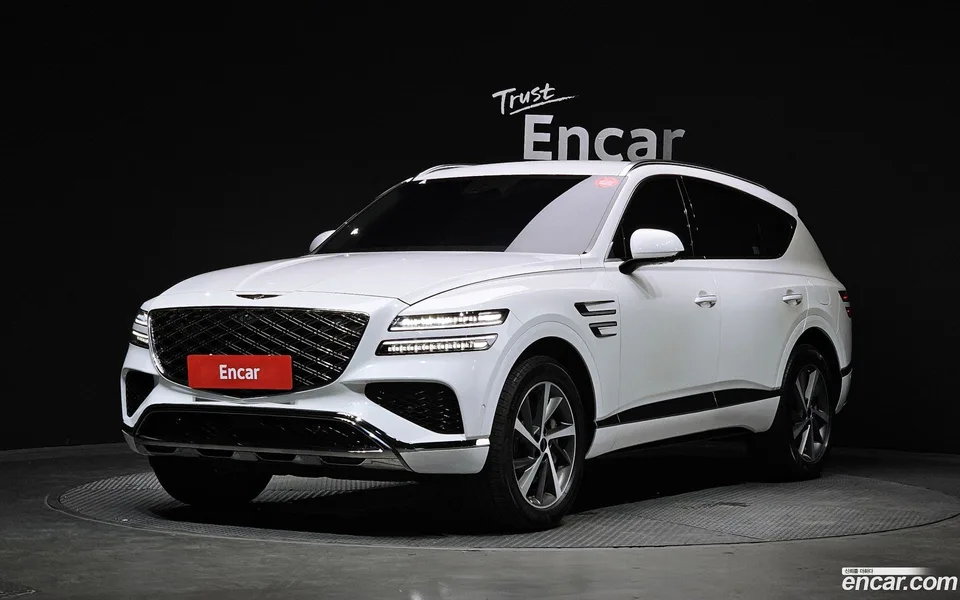 Genesis GV80 2.5T AWD 2025 — photo 1, buy with delivery to Moscow