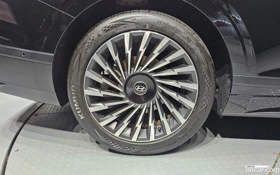 Hyundai Grandeur Hybrid 2025 — thumbnail 5