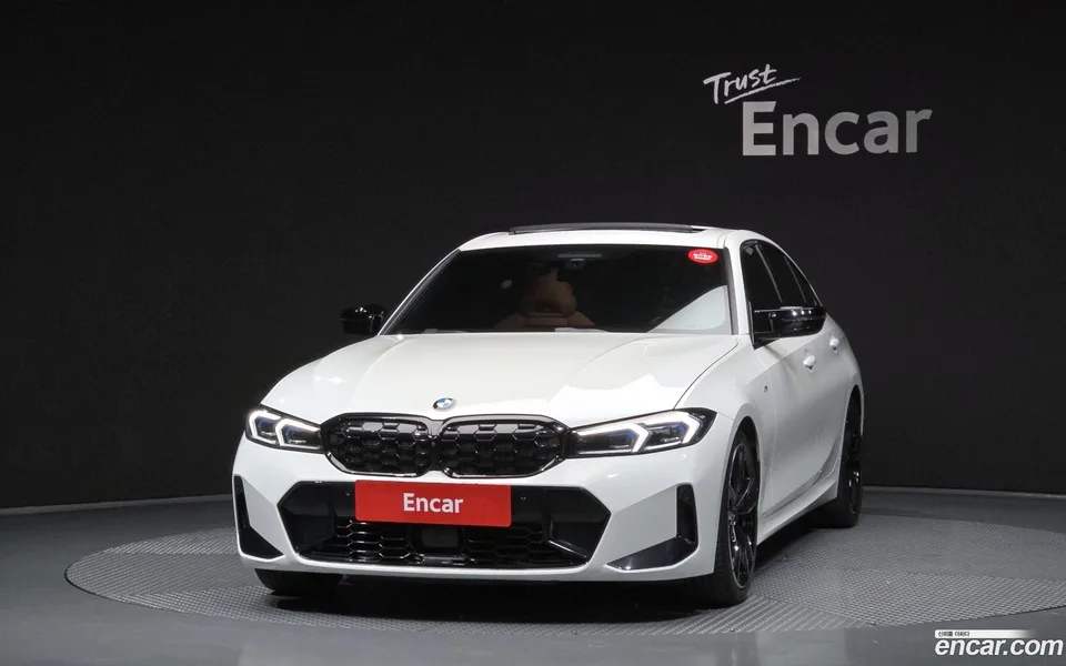BMW 3 Series M340i 2023 — thumbnail 3