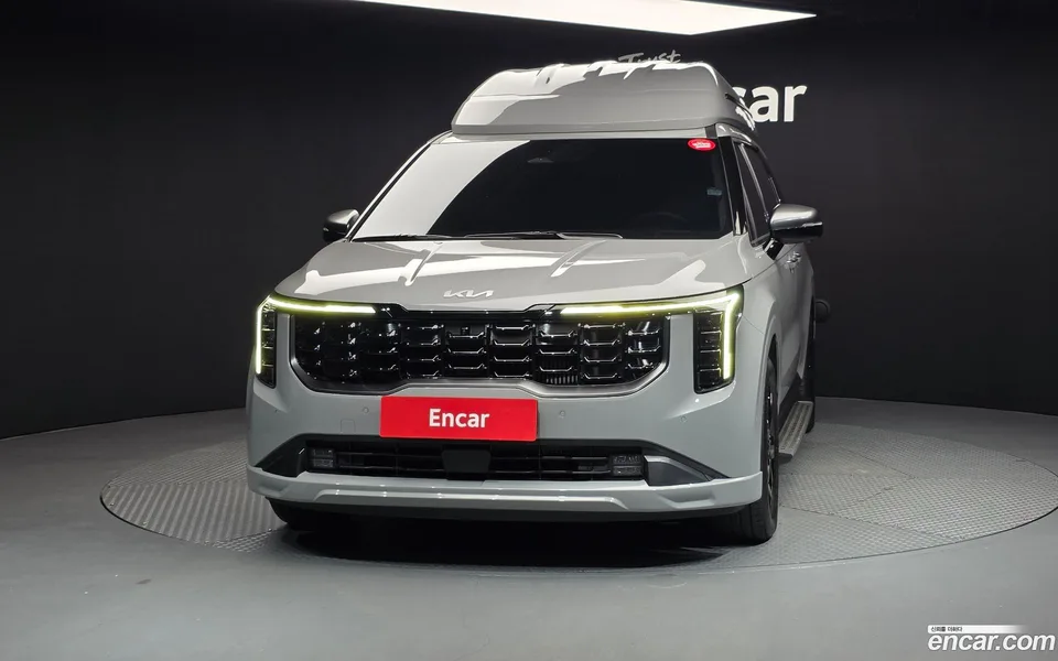 Kia Carnival HEV 9 () 2024 — thumbnail 3