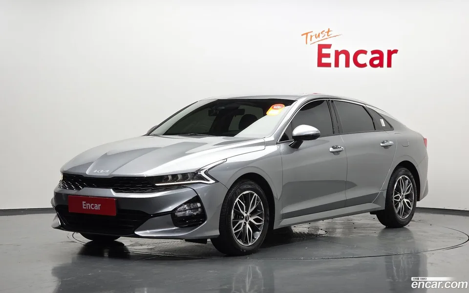 Kia K5 2.0 2023 — photo 1, buy with delivery to Moscow